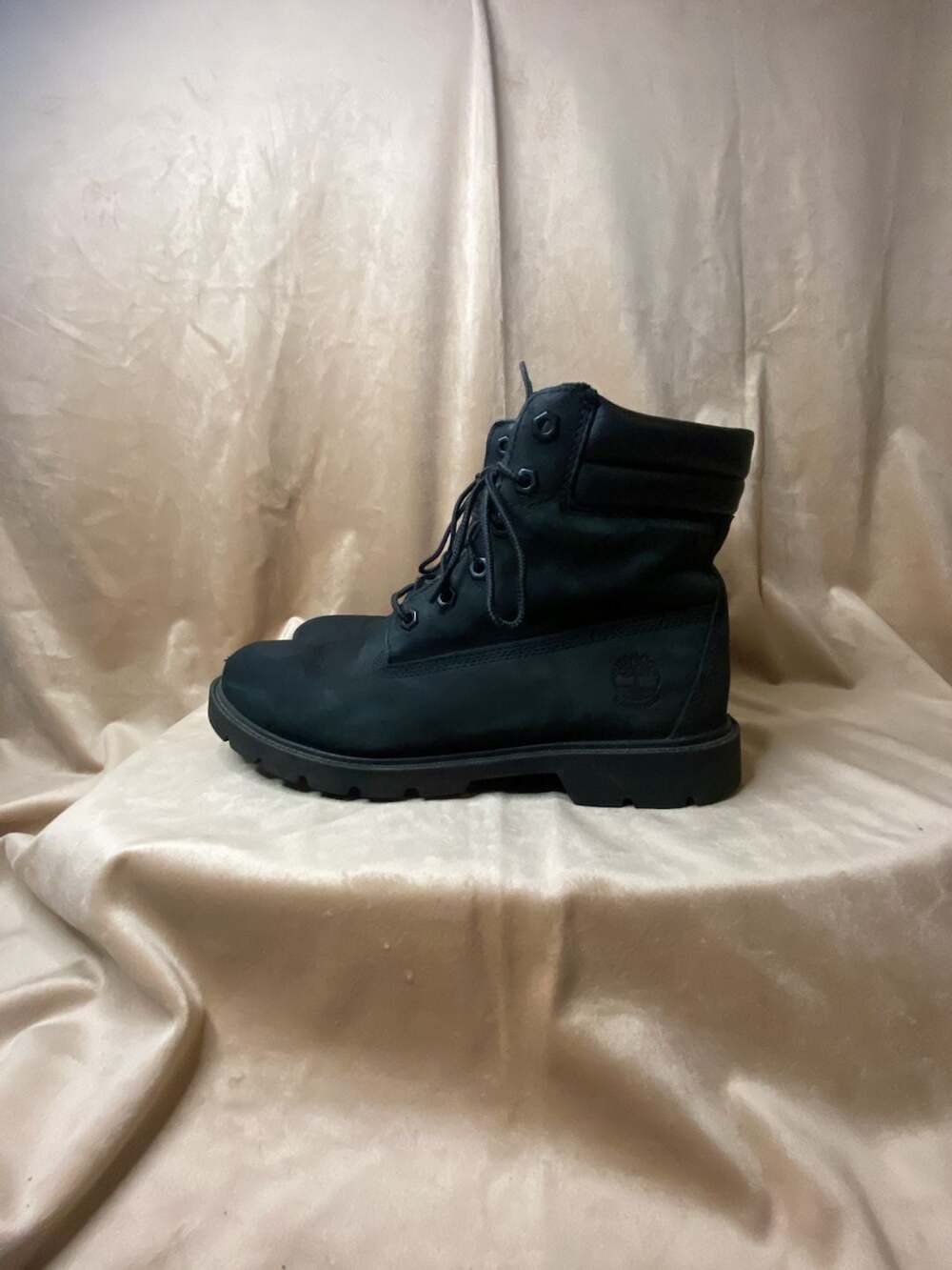 Timberland Women's Linden Woods 6-Inch Waterproof Black Boots: Size 9